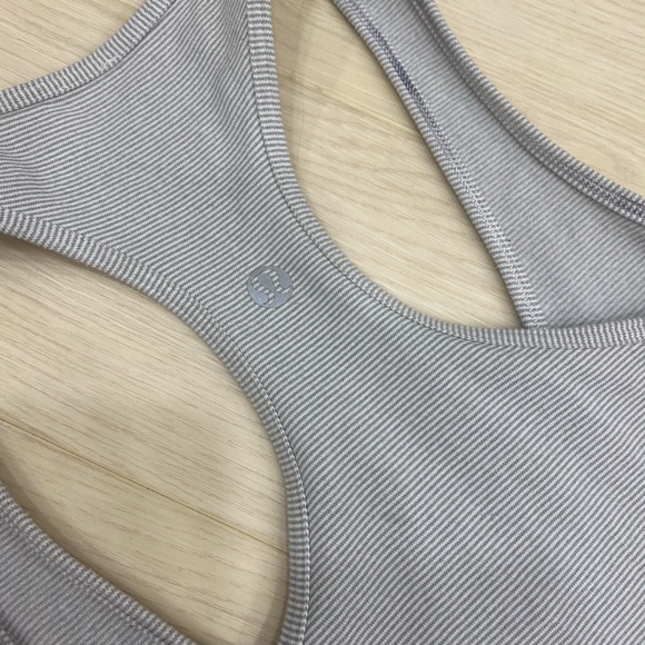 Lulu lemon tank top - Picture 2 of 3